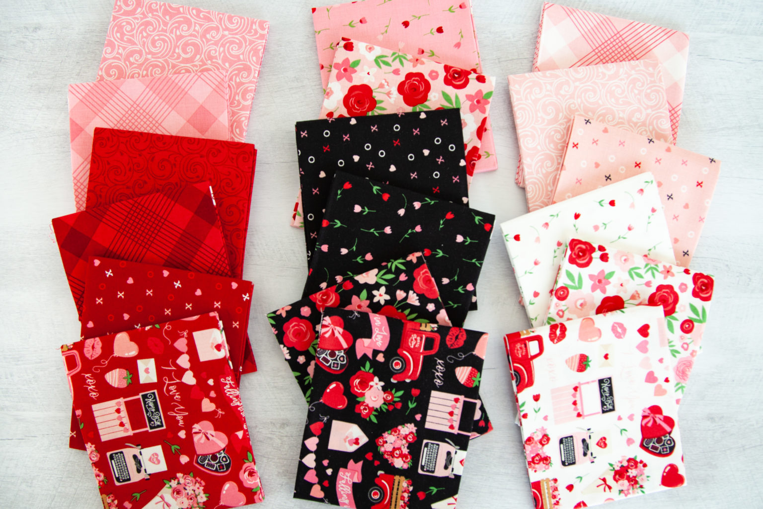 Falling in Love Fat Quarter Bundle – Riley Blake Designs - Image 2