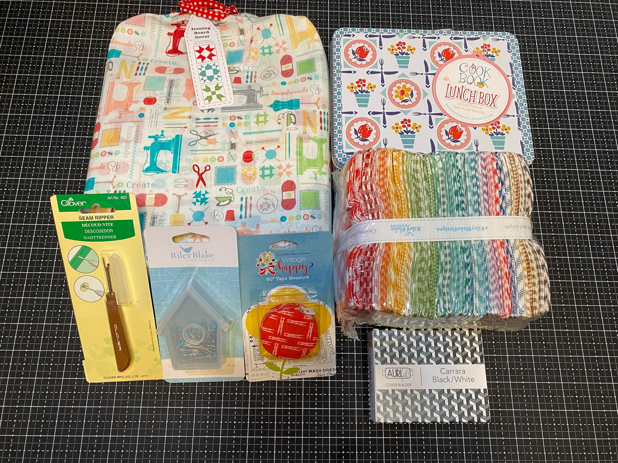 Lori Holt Holiday Bundle #1